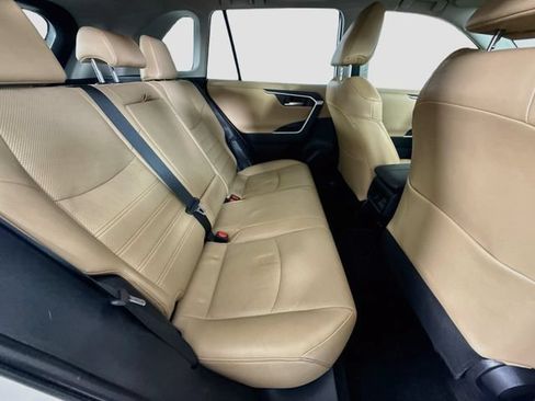 Certified 2019 Toyota RAV4 Limited w/ Cold Weather Package AWD/4WD image 30