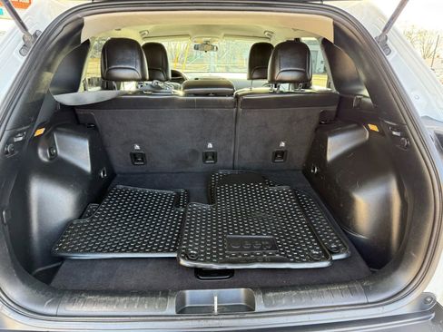 Used 2020 Jeep Cherokee Trailhawk image 13