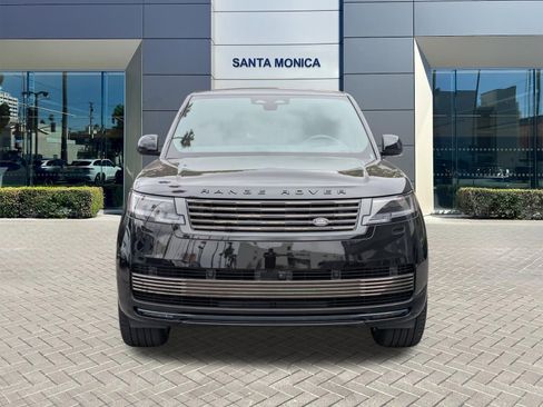 New 2026 Land Rover Range Rover SV image 2