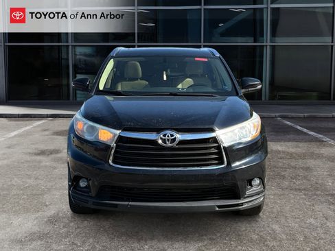 Used 2015 Toyota Highlander XLE AWD/4WD image 13