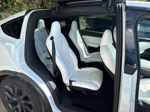 Used 2022 Tesla Model X AWD/4WD image 10