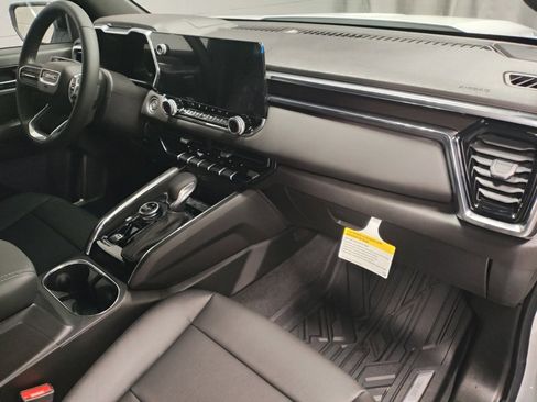 New 2026 GMC Canyon Elevation w/ Convenience Package image 8