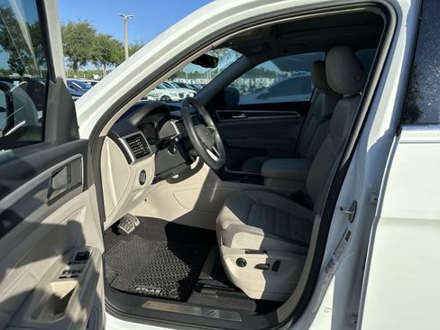 Used 2021 Volkswagen Atlas SEL Premium AWD/4WD image 2