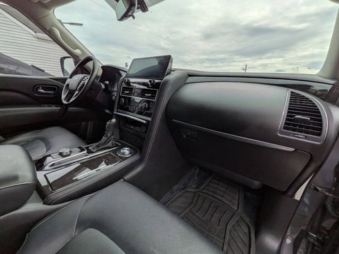 Used 2024 INFINITI QX80 Luxe AWD/4WD image 18