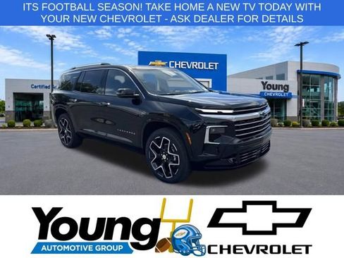 New 2026 Chevrolet Traverse High Country w/ LPO, Floor Liner Package AWD/4WD image 1