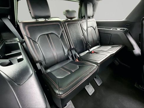 Used 2024 Ford Expedition Limited AWD/4WD image 28