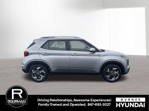New 2026 Hyundai Venue SEL FWD image 10