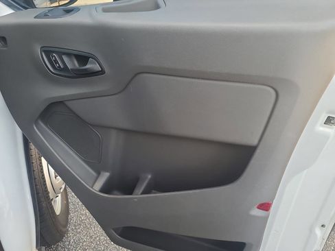 Used 2022 Ford Transit 250 148 High Roof AWD image 24