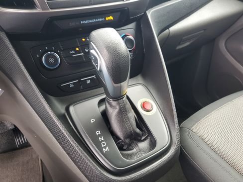 Used 2020 Ford Transit Connect XL image 25