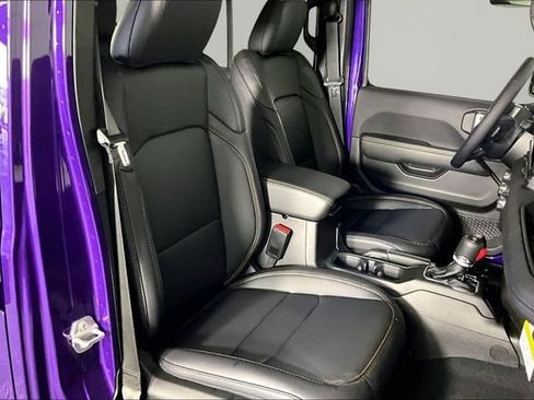 New 2026 Jeep Wrangler Unlimited Sahara AWD/4WD image 11