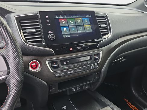 Used 2025 Honda Passport TrailSport image 22