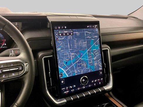 Used 2025 GMC Yukon Denali w/ Sun & Power Step Package RWD image 7