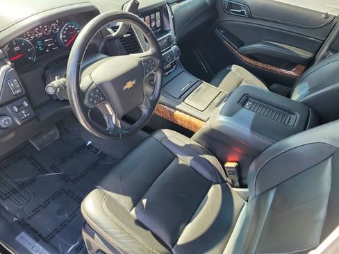 Used 2019 Chevrolet Tahoe Premier AWD/4WD image 18