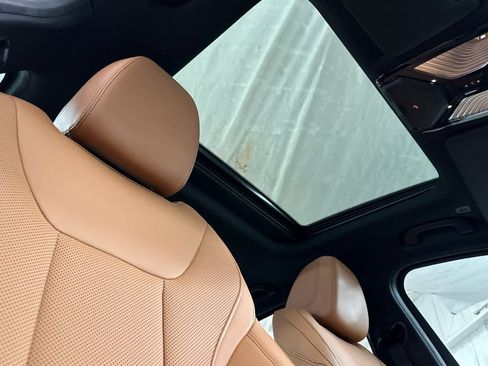 Used 2024 BMW M340i w/ Premium Package image 16