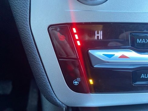 Certified 2020 Ford Explorer XLT w/ Equipment Group 202A image 24