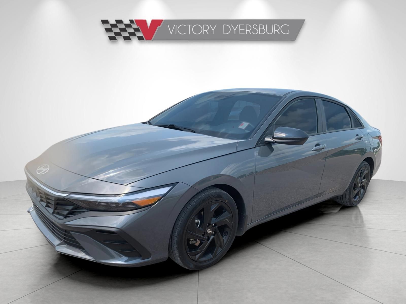 Used 2026 Hyundai Elantra Sport FWD image 8