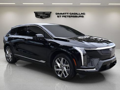 New 2026 Cadillac Optiq Luxury 1 RWD image 7