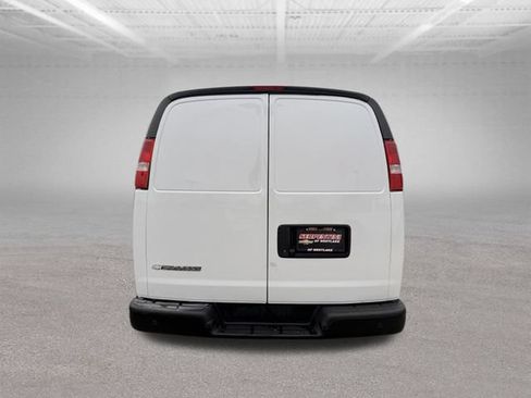 Used 2021 Chevrolet Express 2500 RWD image 21