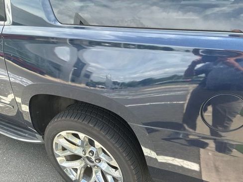 Used 2018 Chevrolet Suburban Premier AWD/4WD image 6