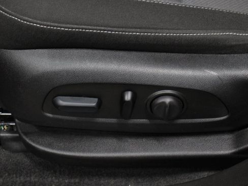 Used 2023 Chevrolet Blazer LT image 21