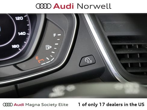 Used 2018 Audi Q5 Prestige w/ Prestige Package AWD/4WD image 31