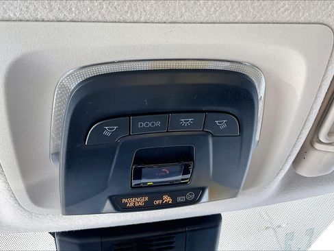 Used 2024 Toyota Corolla LE FWD image 32