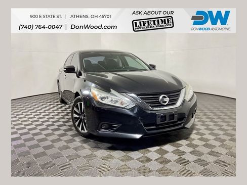 Used 2016 Nissan Altima 2.5 SL w/ Moonroof Package image 1