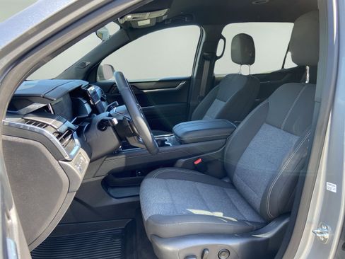 Used 2025 GMC Acadia Elevation w/ LPO, Floor Liner Package image 11