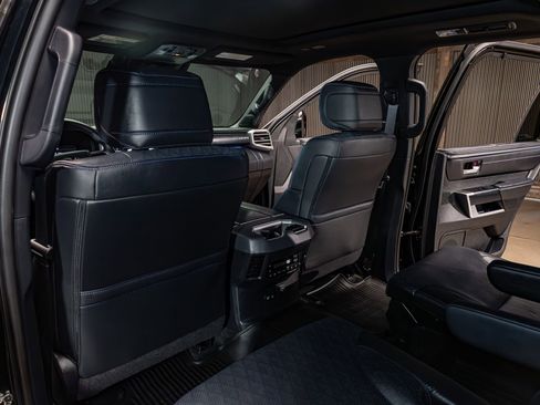 Used 2023 Toyota Sequoia Platinum AWD/4WD image 22