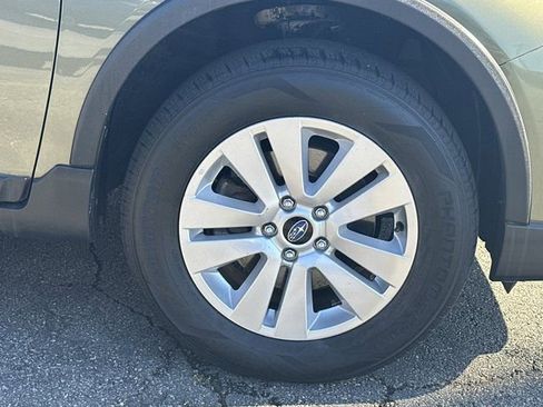 Used 2019 Subaru Outback 2.5i image 14