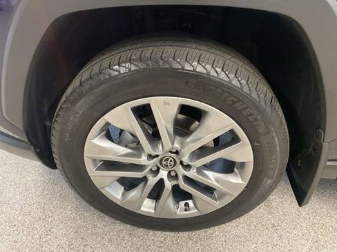 Used 2023 Toyota RAV4 Limited image 12