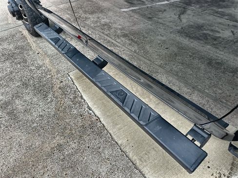 Used 2021 RAM 3500 Laramie w/ Night Edition image 13