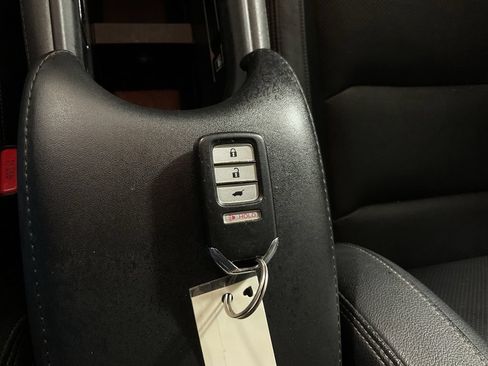 Used 2021 Honda HR-V EX-L image 37