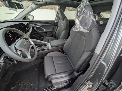 New 2025 Audi Q5 Premium Plus AWD/4WD image 8