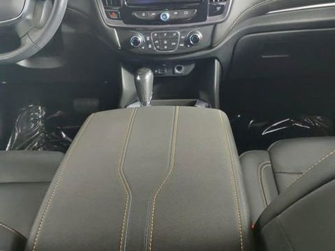 Used 2020 Chevrolet Traverse LT w/ LT Premium Package FWD image 20