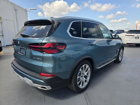 New 2026 BMW X5 xDrive50e image 3