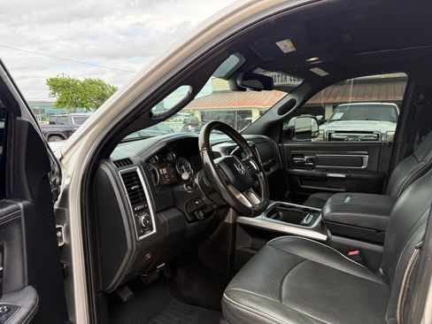 Used 2016 RAM 3500 Laramie Longhorn AWD/4WD image 16
