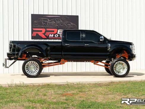 Used 2022 Ford F350 Platinum AWD/4WD image 10