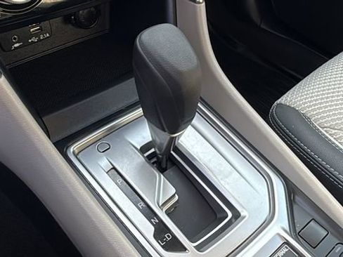 Used 2022 Subaru Forester Premium image 18