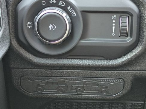 Certified 2026 Jeep Wrangler Unlimited Sport AWD/4WD image 19