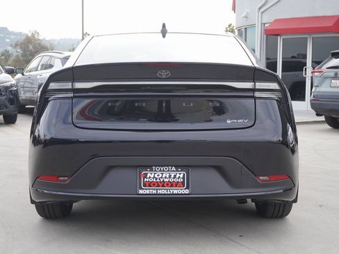 New 2026 Toyota Prius Plug-In Hybrid image 5