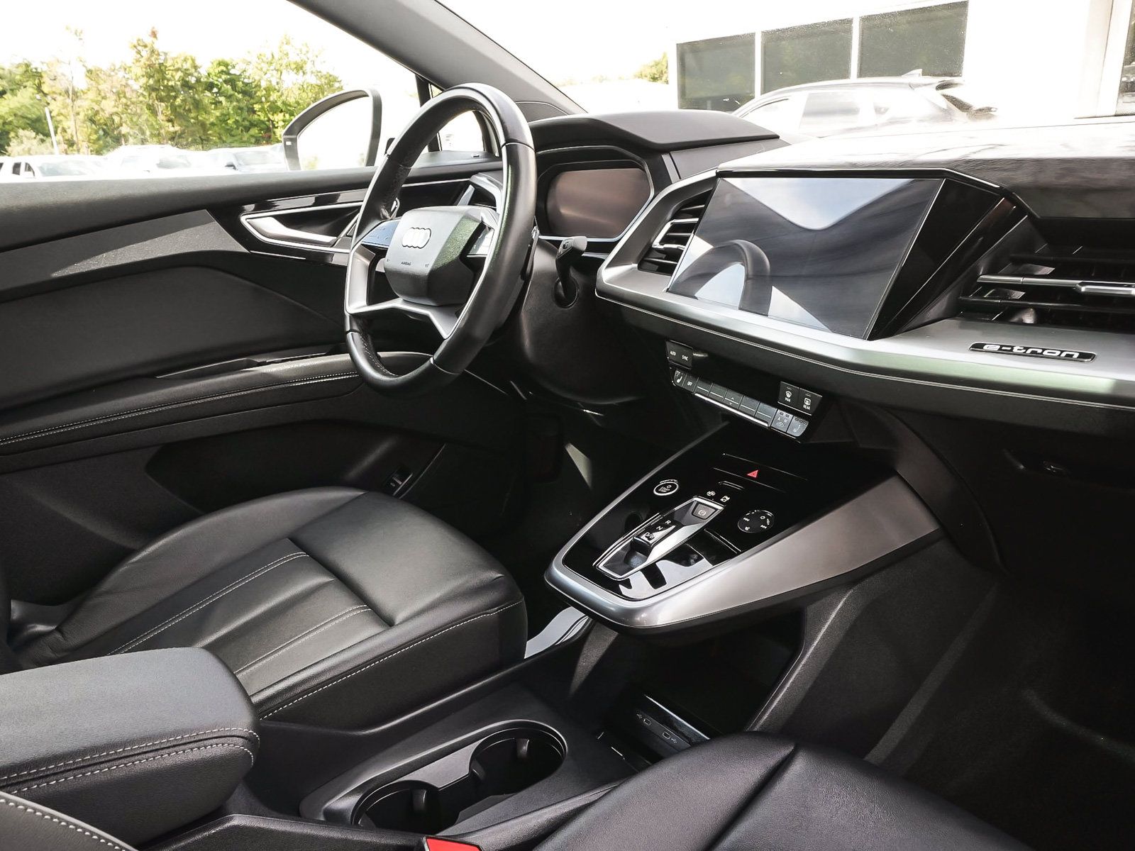 Used 2025 Audi Q4 e-tron Premium w/ Convenience Package AWD/4WD image 40