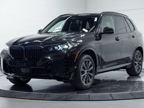 New 2026 BMW X5 xDrive50e w/ Executive Package AWD/4WD image 8