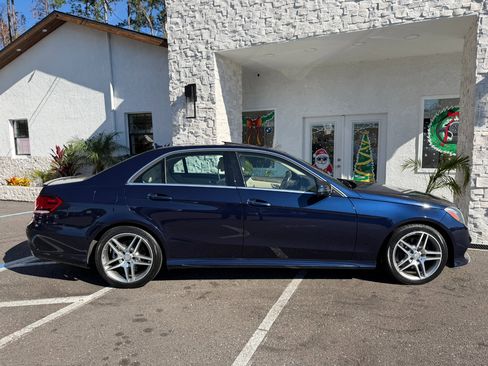 Used 2014 Mercedes-Benz E 350 4MATIC Sedan image 20
