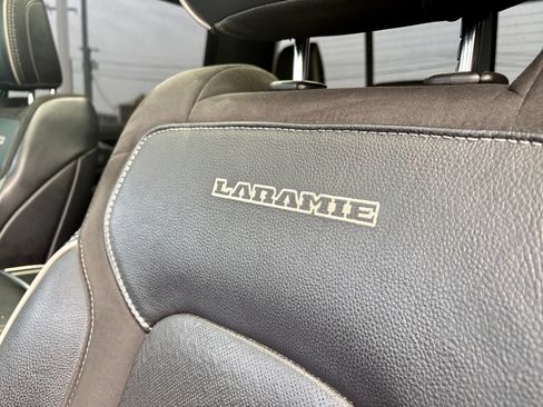 Used 2019 RAM 1500 Laramie w/ Sport Appearance Package AWD/4WD image 11