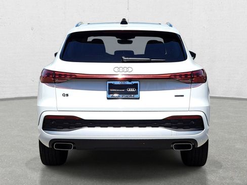 Certified 2025 Audi Q5 Premium Plus w/ Premium Plus AWD/4WD image 6