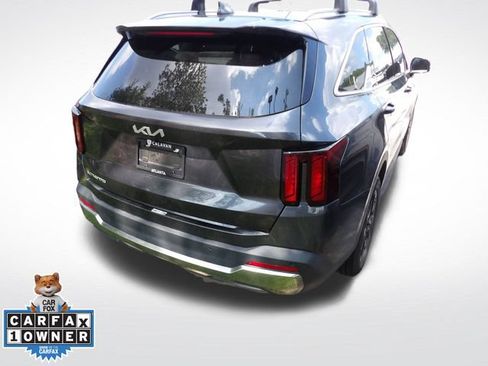 Used 2024 Kia Sorento S w/ Panoramic Sunroof Package FWD image 16