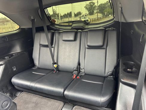 Used 2017 Toyota Highlander Limited image 14