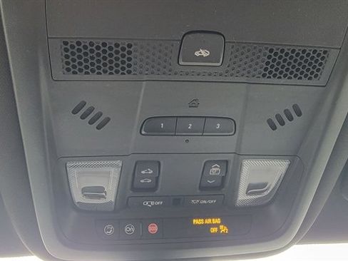 Used 2024 Cadillac XT6 Premium Luxury w/ Technology Package image 40