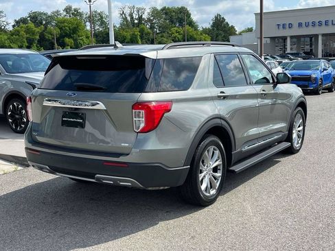 Used 2020 Ford Explorer XLT w/ Equipment Group 202A AWD/4WD image 28